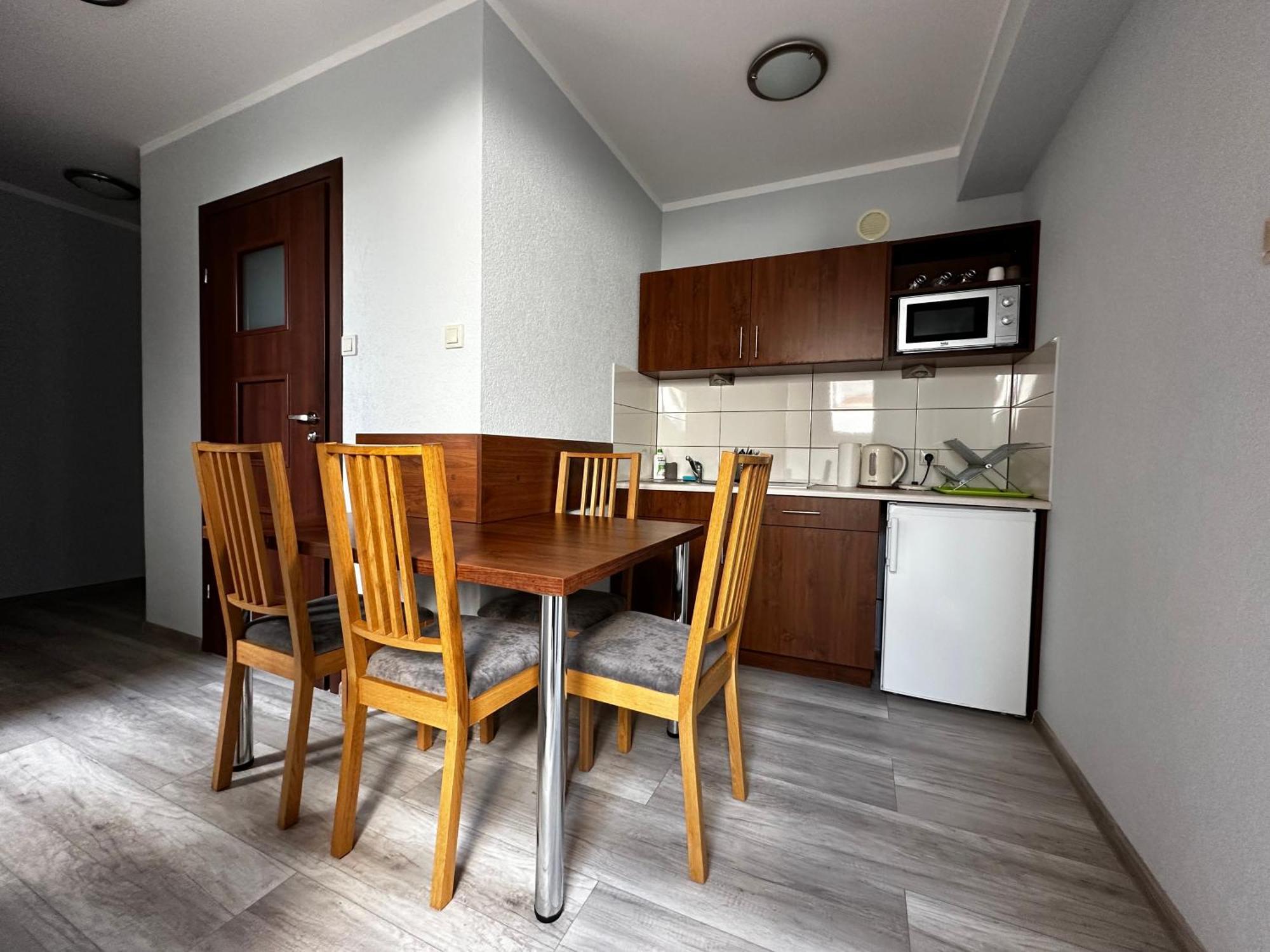 Apartament Serwis Красков Екстериор снимка